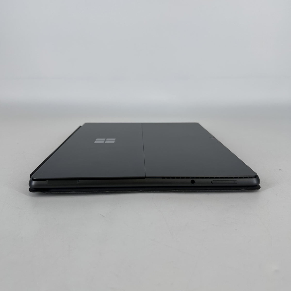 Microsoft Surface Pro 8 13 Black WiFi 3.0 GHz Intel Core i7 11th Gen. 16GB RAM 256GB Solid State Drive - Image 31