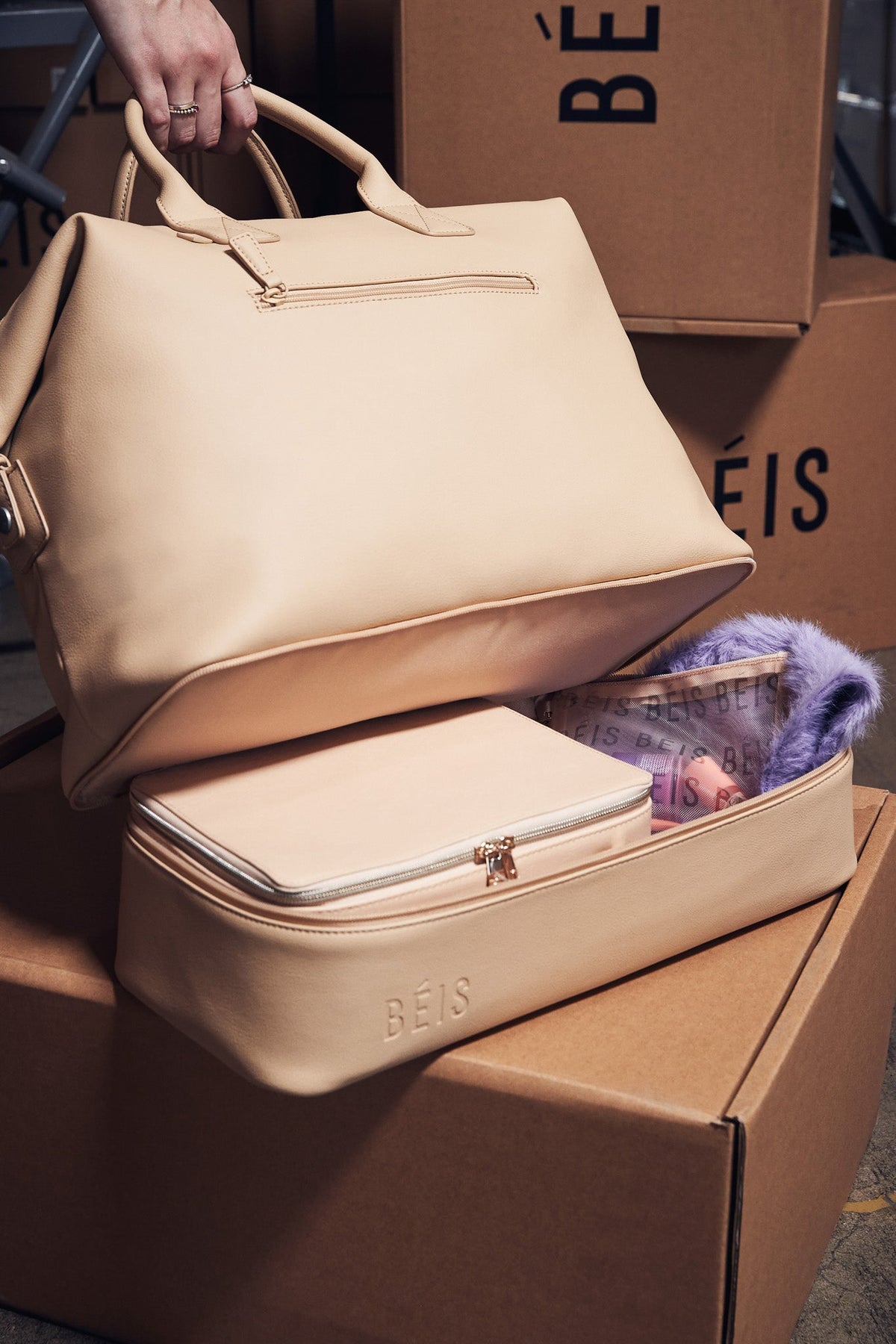 The Premium Weekender in Beige - Image 8