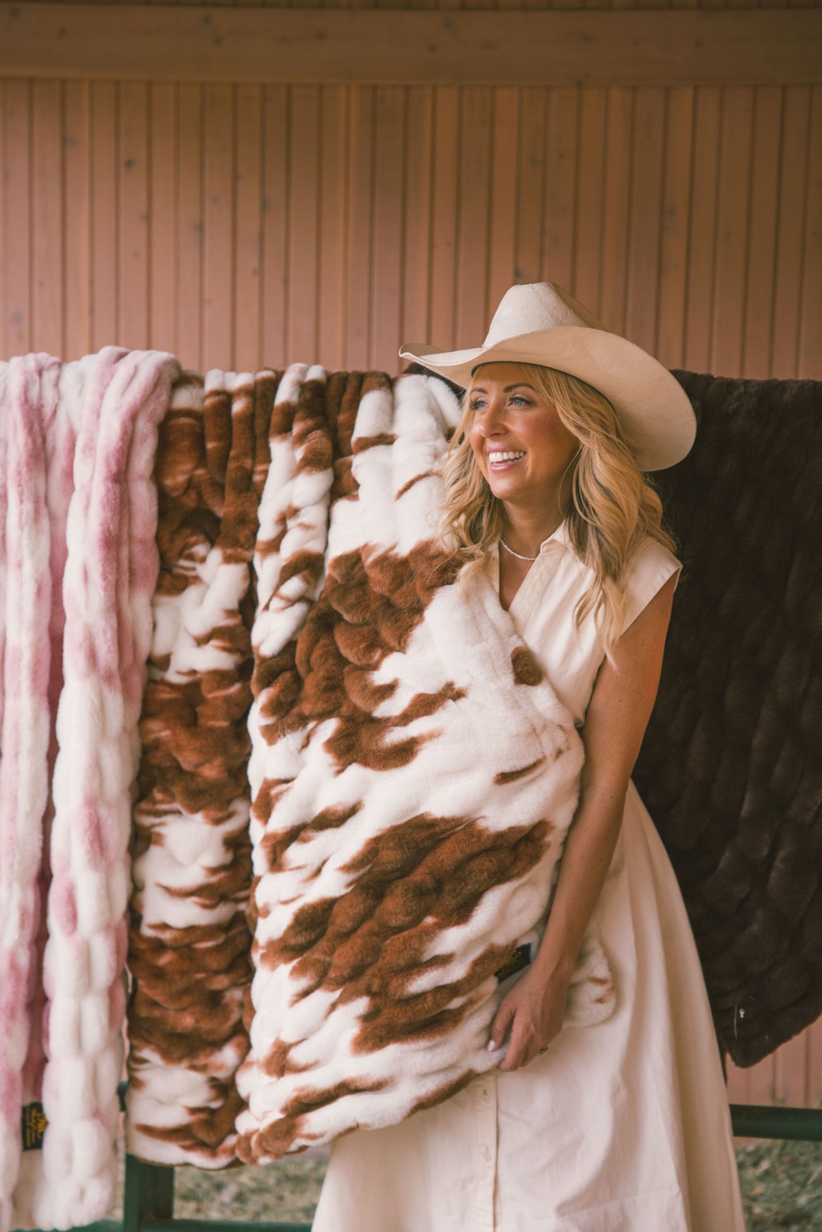 Hugs Fannie Blanket - Image 4