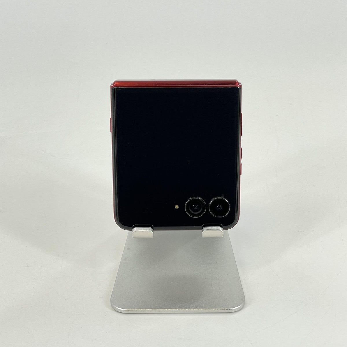 Motorola Razr Ultra (2025) 1TB Red (GSM Unlocked) - Image 10
