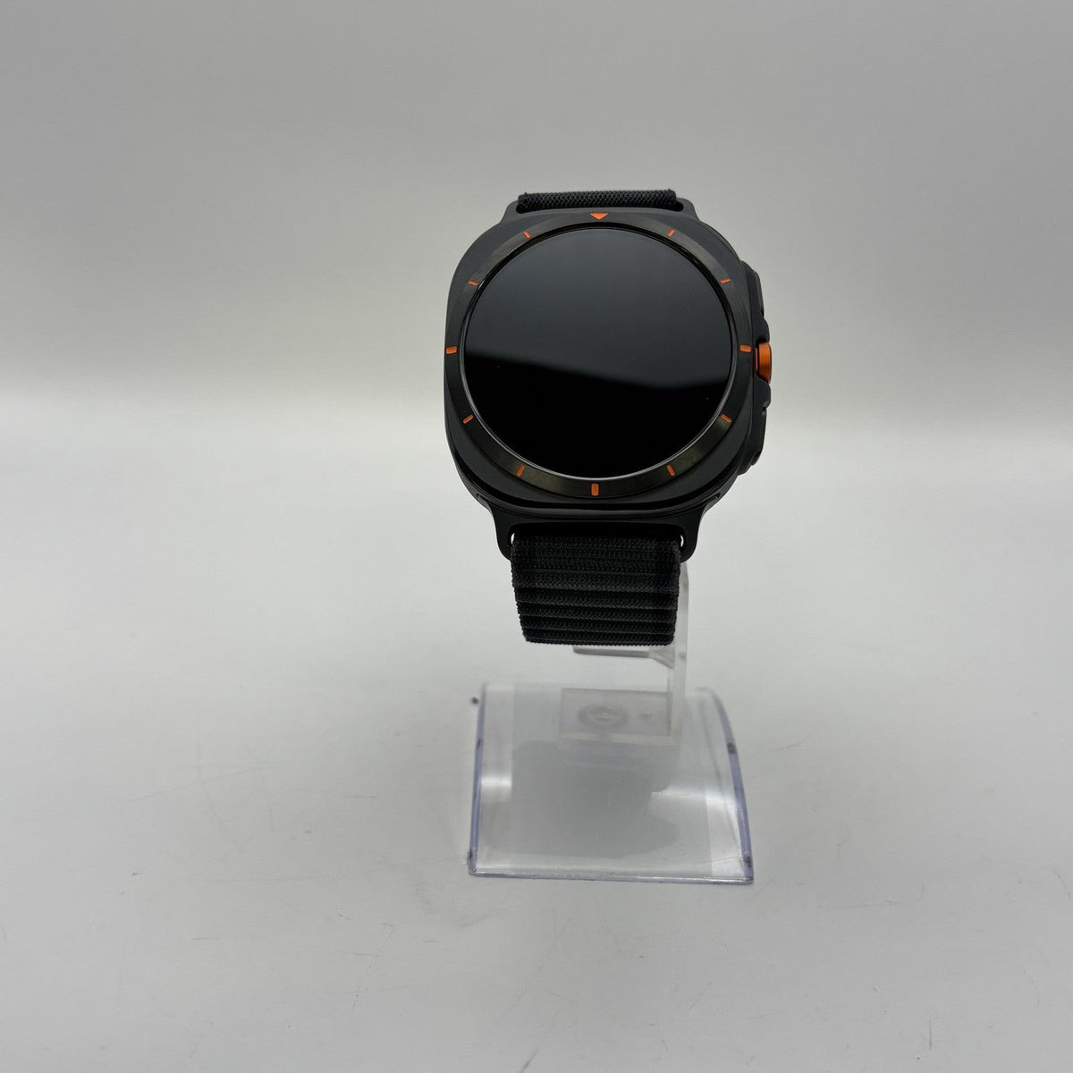 Samsung Galaxy Watch Ultra 47mm Gray Unlocked 32GB - Image 2