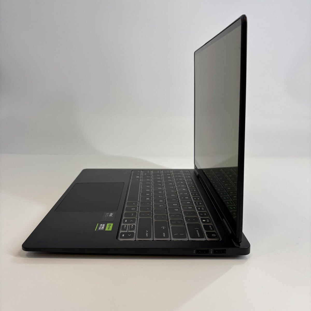 HP Omen Transcend 14 Black 2.5 GHz Intel Core Ultra 9 32GB RAM 1TB Solid State Drive NVIDIA GeForce RTX 4070 8 GB - Image 4