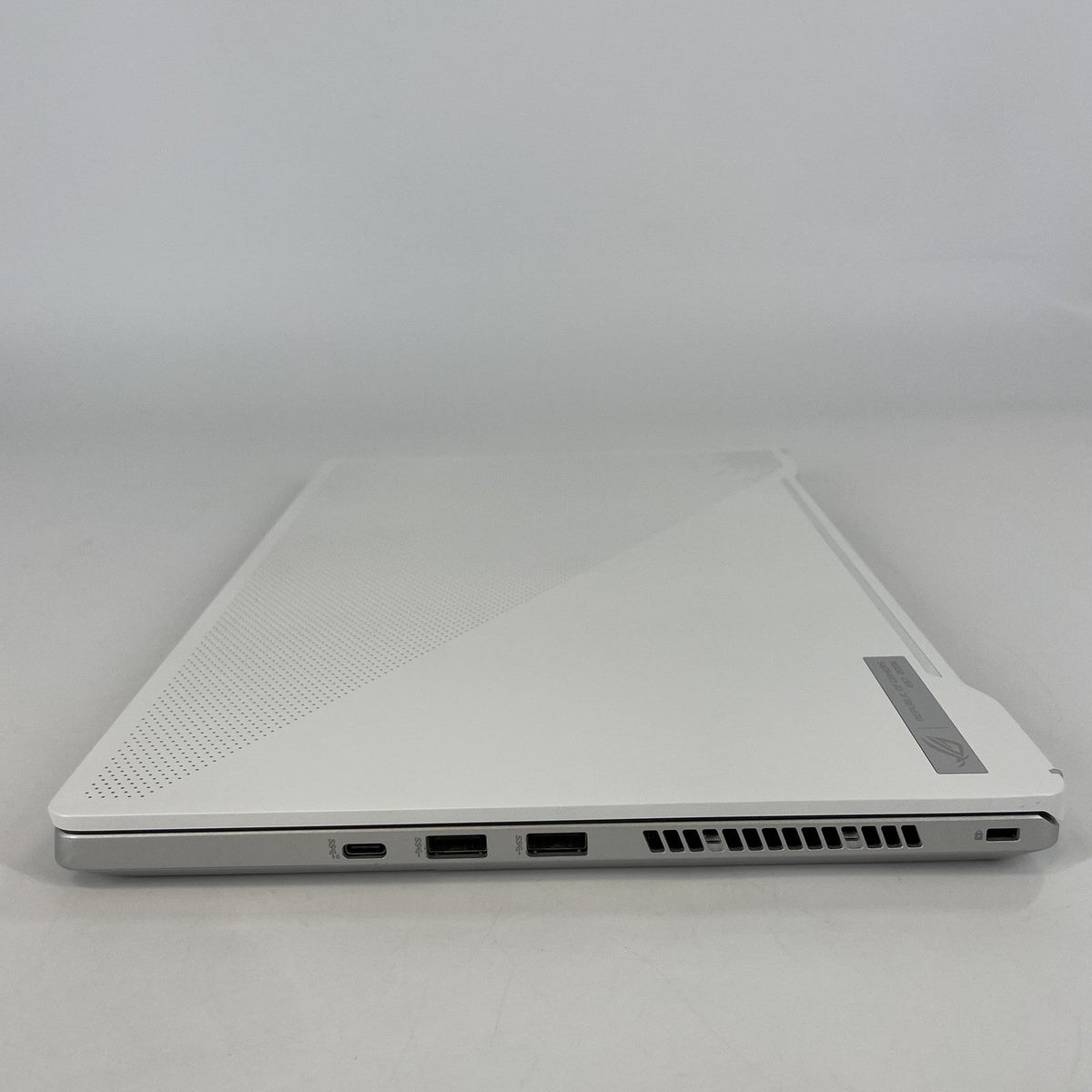 Asus ROG Zephyrus G14 GA401 14 White 3.0 GHz AMD Ryzen 9 4900HS 16GB RAM 1TB Solid State Drive NVIDIA GeForce RTX - Image 8