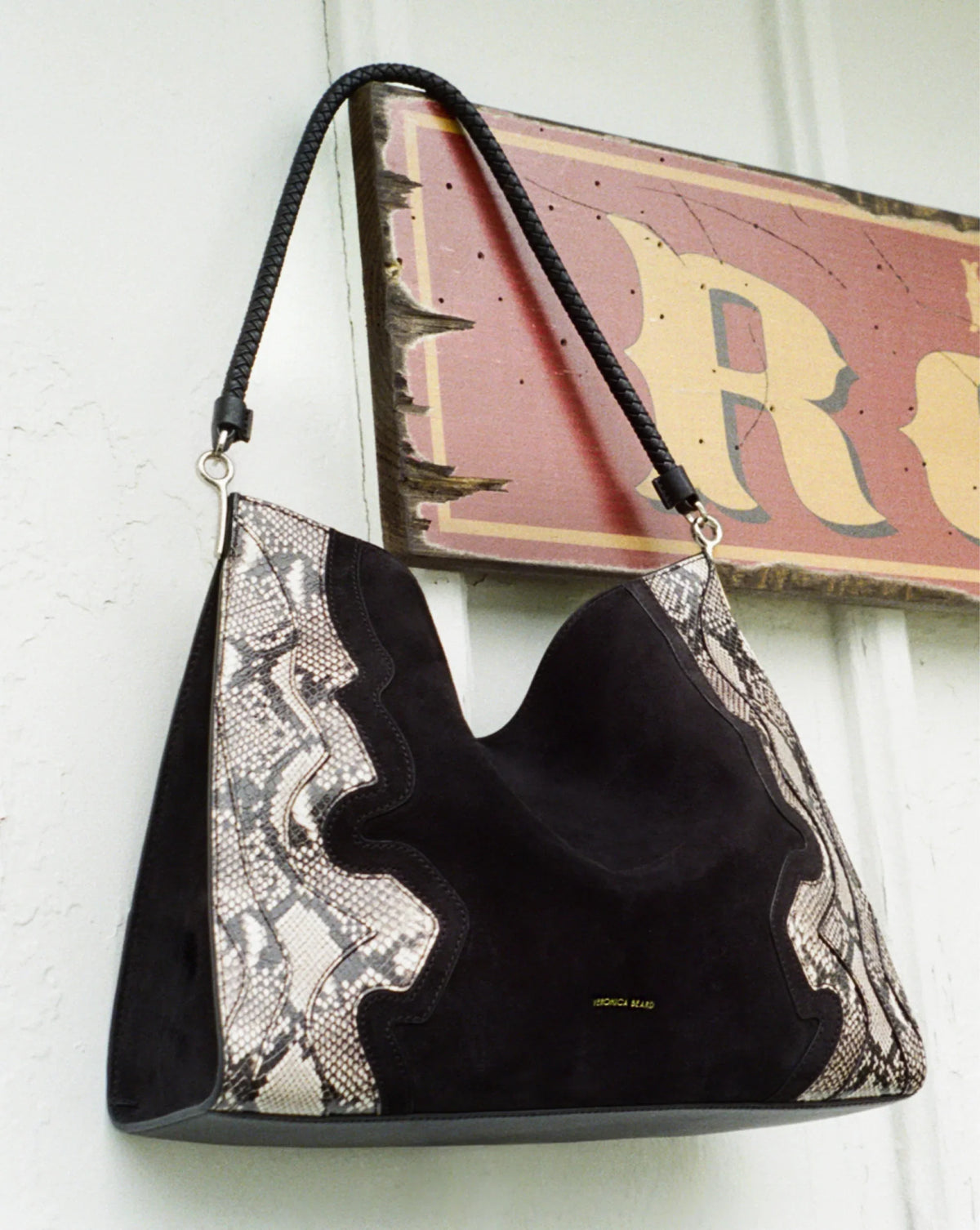 Vida Shoulder Bag - Image 8