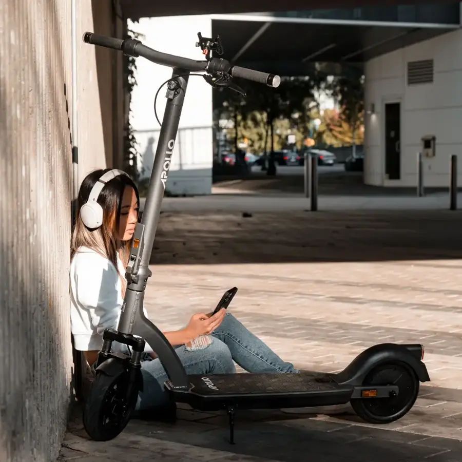 Apollo - Air Premium Electric Scooter w/43 mi Max Range & 21 mph Max Speed - Space Gray - Image 10