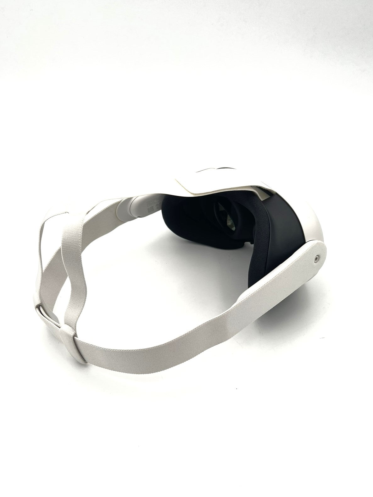 Meta Quest 3 Breakthrough Mixed Reality - 512GB - White - 899‑00652‑01 - Image 6