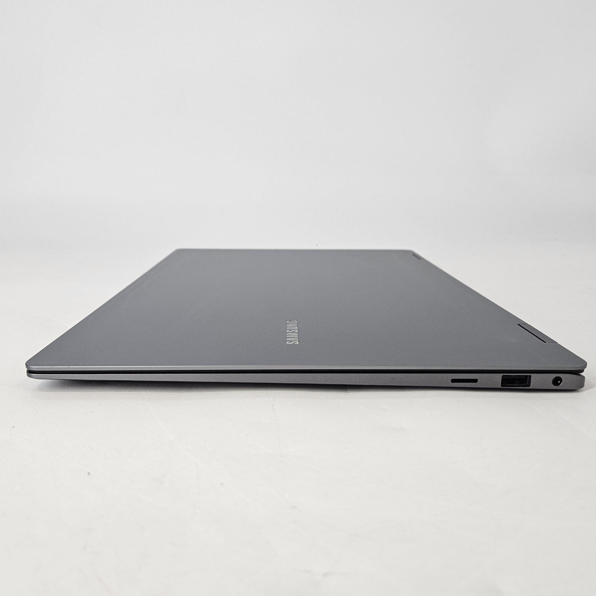 Samsung Galaxy Book5 Pro 360 16 Gray 2.2 GHz Intel Core Ultra 7 Series 2 32GB RAM 1TB Solid State Drive - Image 10