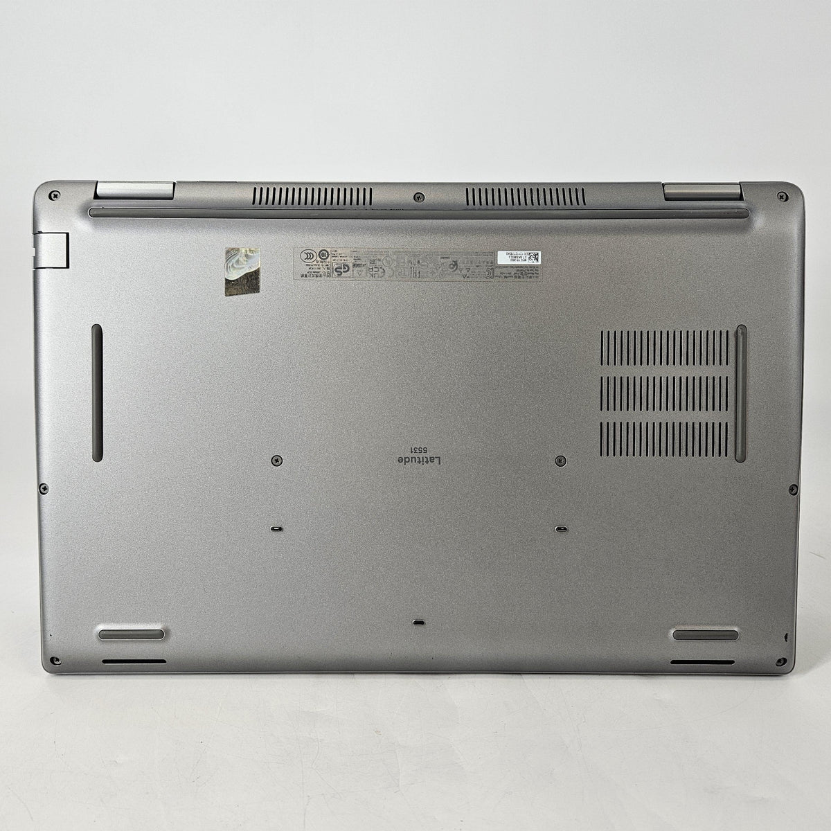 Dell Latitude 5531 15.6 Silver 1.8 GHz Intel Core i7 12th Gen. 16GB RAM 256GB Solid State Drive - Image 6