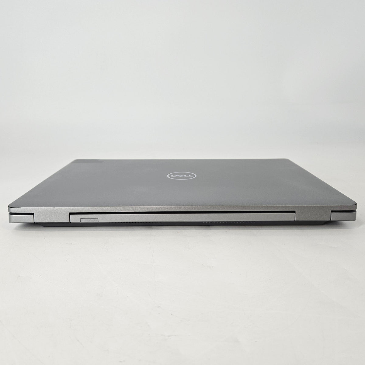 Dell Latitude 5531 15.6 Silver 1.8 GHz Intel Core i7 12th Gen. 16GB RAM 256GB Solid State Drive - Image 7