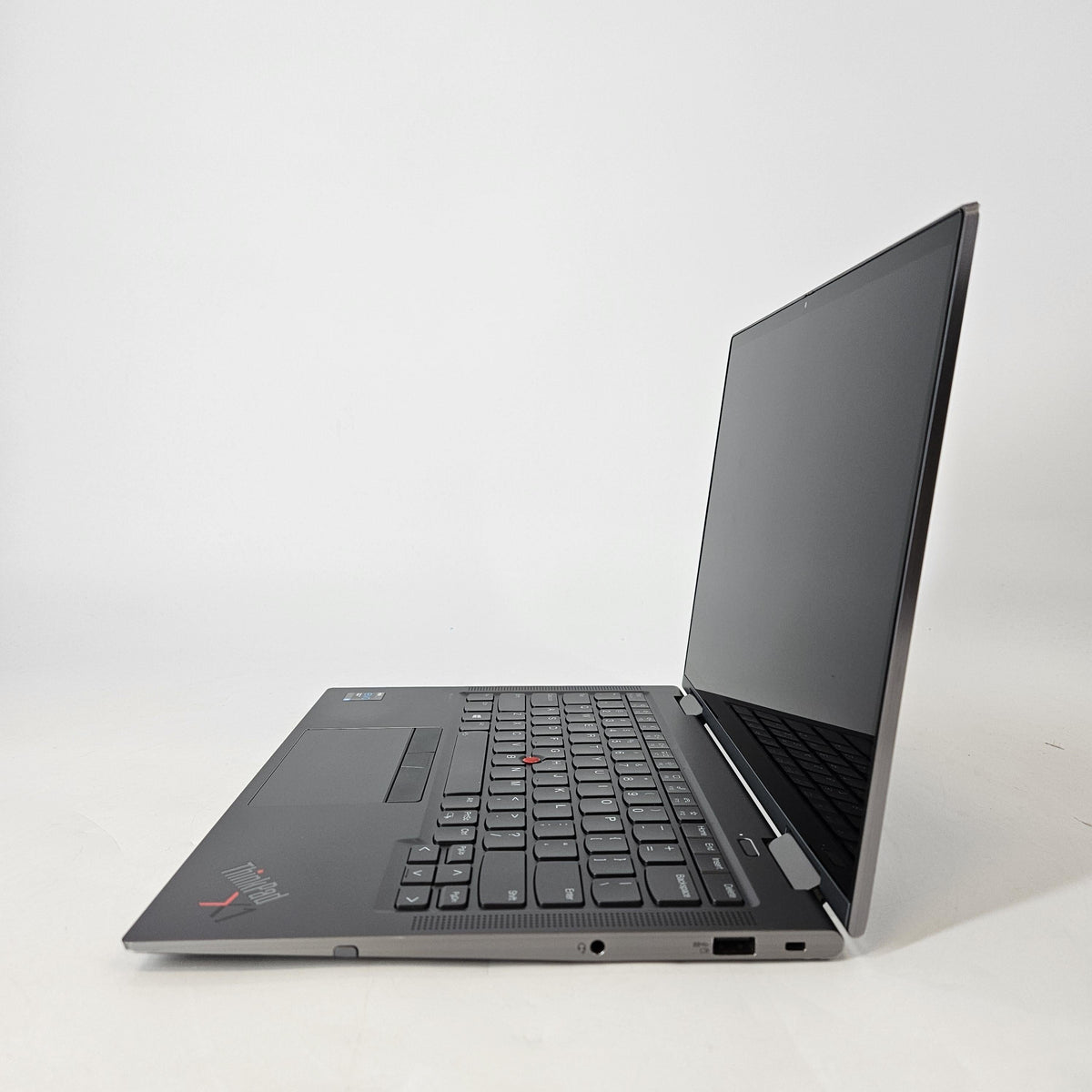 Lenovo ThinkPad X1 Yoga Gen 6 14 Gray 2.4 GHz Intel Core i5 11th Gen. 16GB RAM 512GB Solid State Drive - Image 4