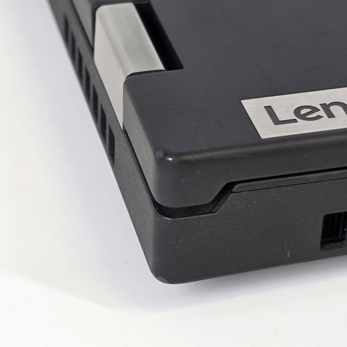 Lenovo ThinkPad P15 Gen 2 Black 2.3 GHz Intel Core i7 11th Gen. 32GB RAM 1TB Solid State Drive NVIDIA RTX A4000 8 - Image 22