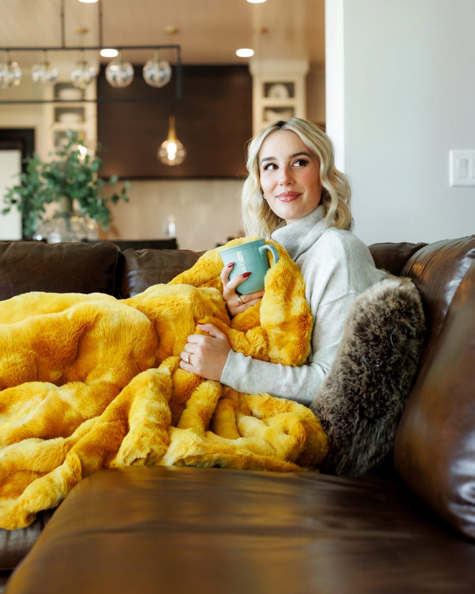 Premium Cloud Amber Blanket - Image 5