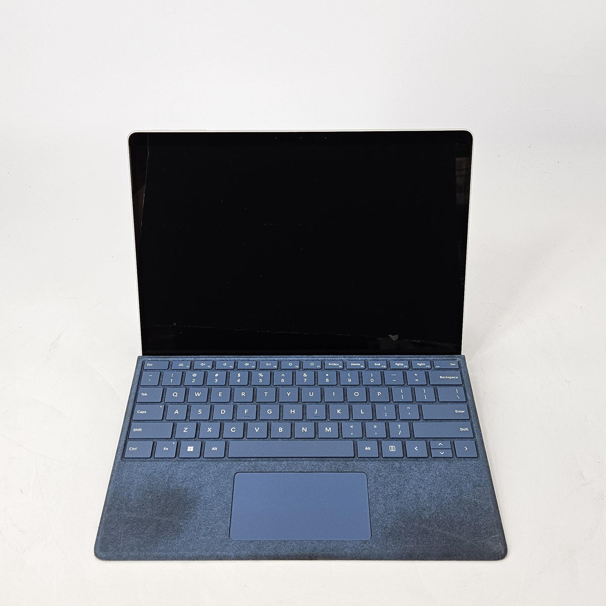 Microsoft Surface Pro 9 13 Platinum WiFi 2.6 GHz Intel Core i7 12th Gen. 16GB RAM 256GB Solid State Drive