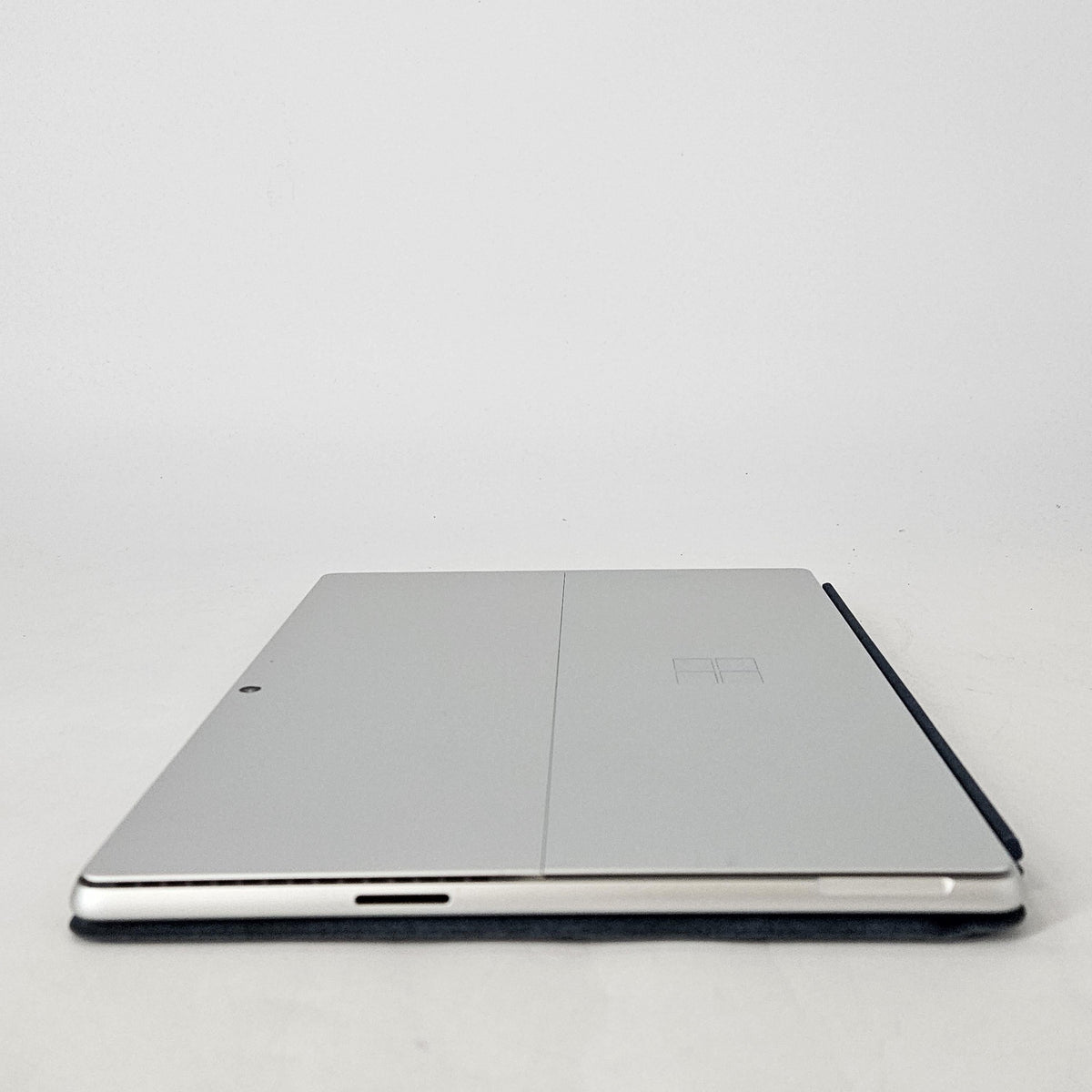 Microsoft Surface Pro 9 13 Platinum WiFi 2.6 GHz Intel Core i7 12th Gen. 16GB RAM 256GB Solid State Drive - Image 8