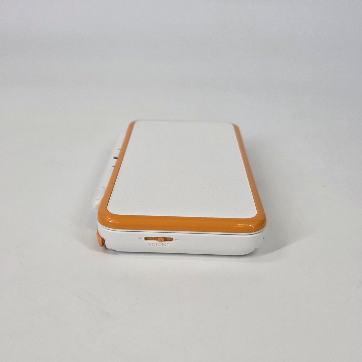 Nintendo New 2DS XL White + Orange White - Image 9