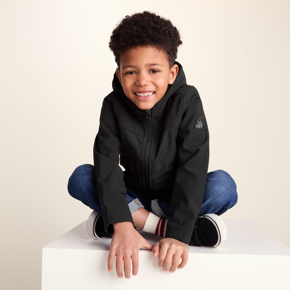 Koroma Kids Softshell Hooded Jacket - Black - Image 4
