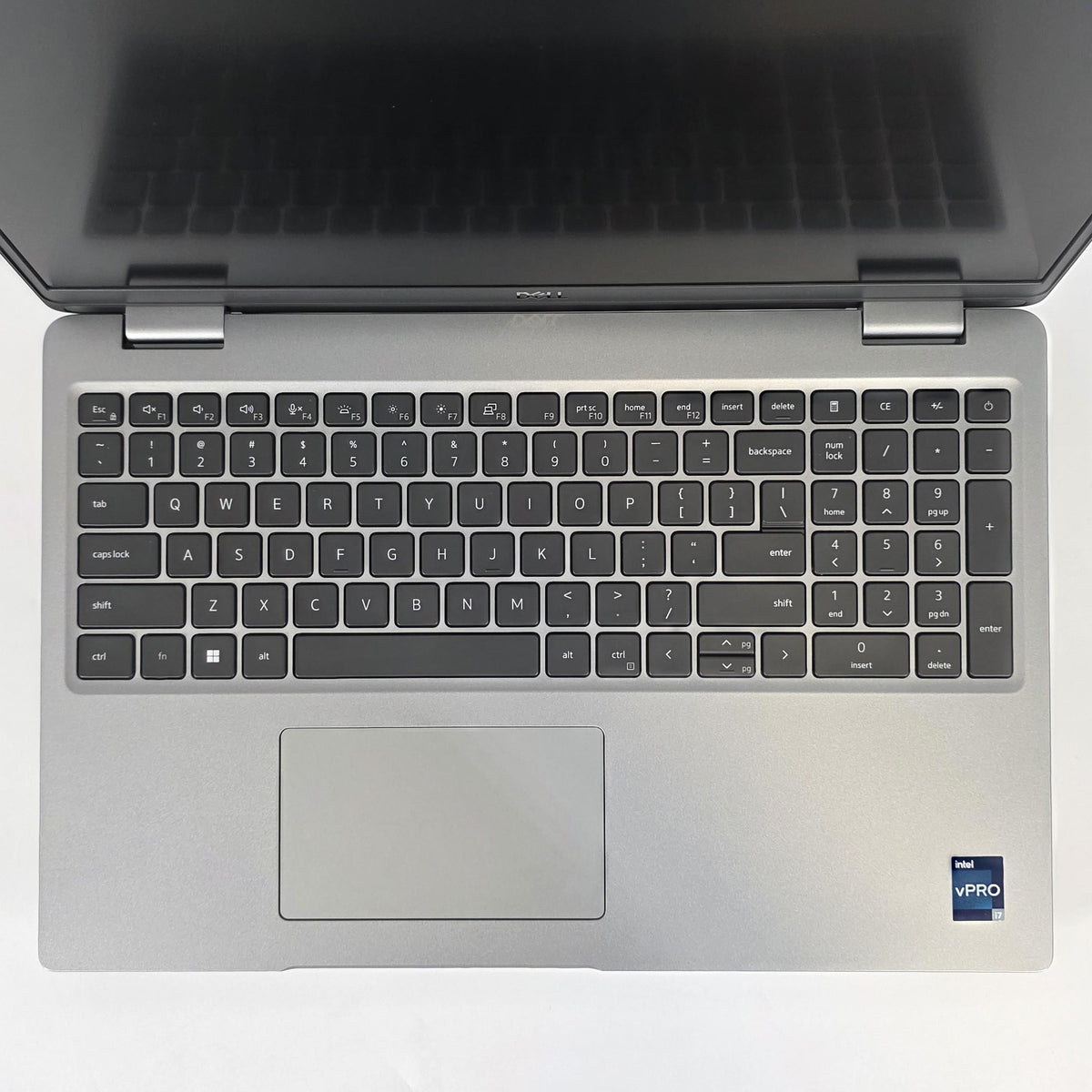 Dell Latitude 5540 15.6 Silver 1.9 GHz Intel Core i7 13th Gen. 32GB RAM 1TB Solid State Drive - Image 2