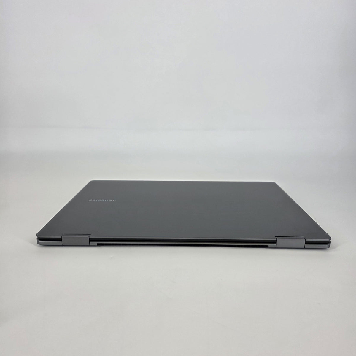 Samsung Galaxy Book5 Pro 360 16 Silver 2.2 GHz Intel Core Ultra 7 Series 2 16GB RAM 1TB Solid State Drive - Image 7