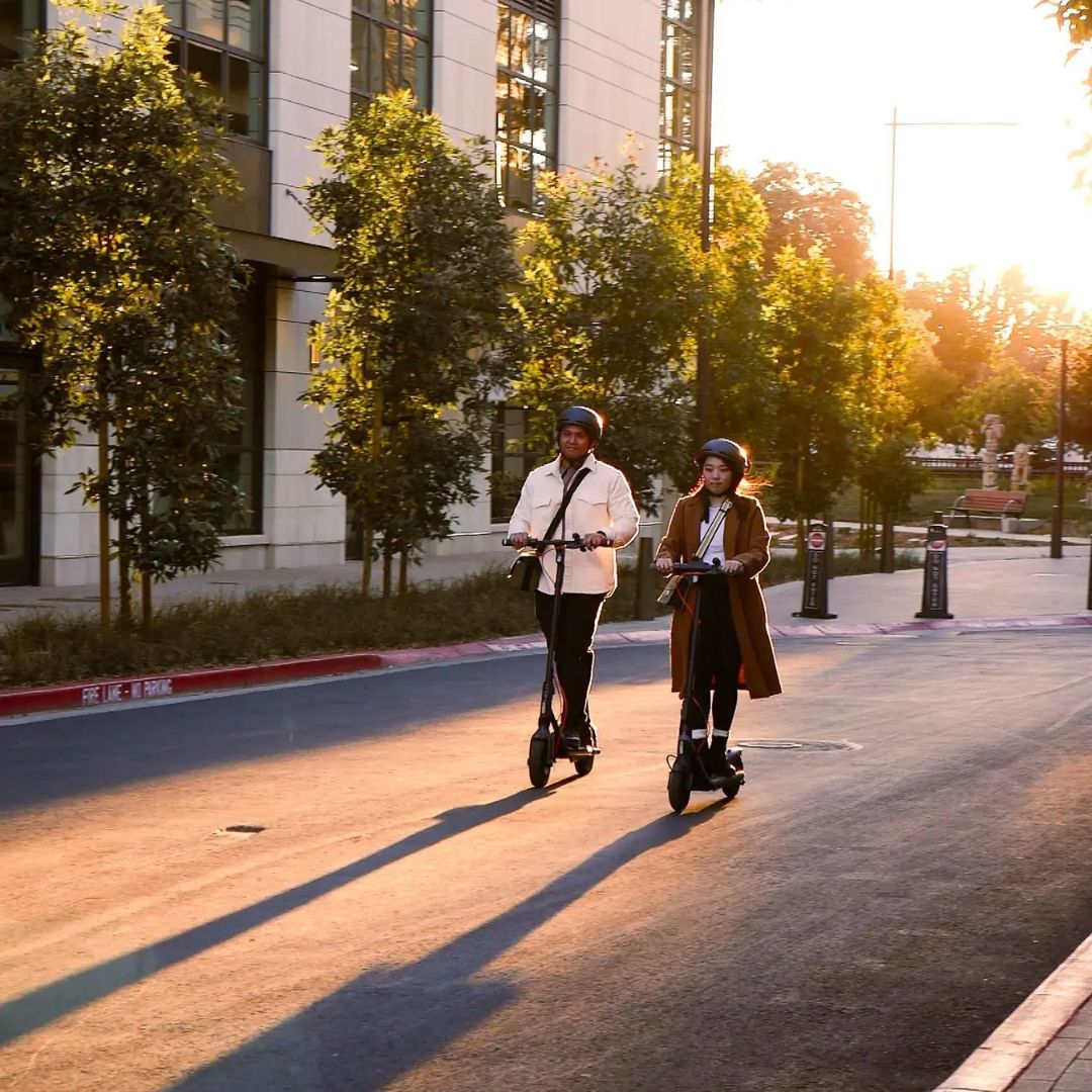 Segway - Ninebot F2 Pro Electric Scooter w/34 miles Max Operating Range & 20 mph Max Speed - Black - Image 7