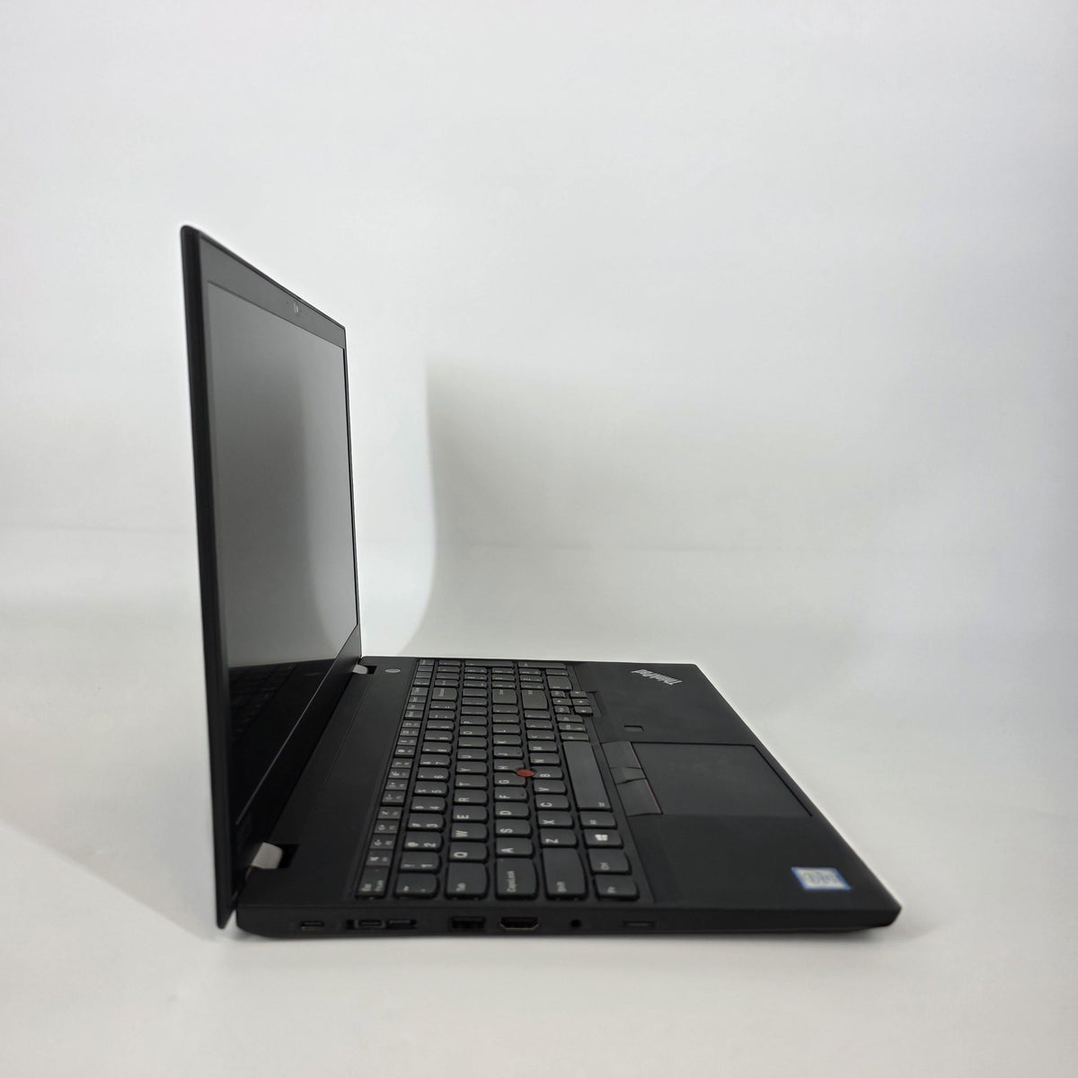 Lenovo ThinkPad P53s 15.6 Black 1.9 GHz Intel Core i7 8th Gen. 16GB RAM 512GB Solid State Drive NVIDIA Quadro P520 - Image 3