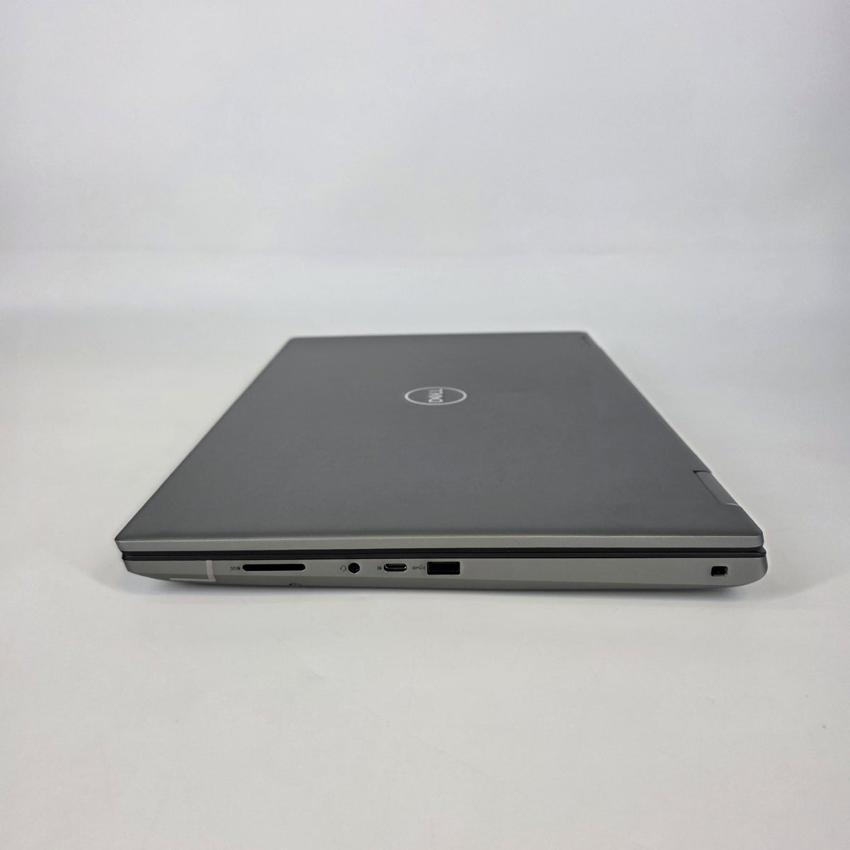 Dell Precision 7780 17.3 Gray 2.2 GHz Intel Core i9 13th Gen. 32GB RAM 512GB Solid State Drive NVIDIA RTX 3500 Ada - Image 8