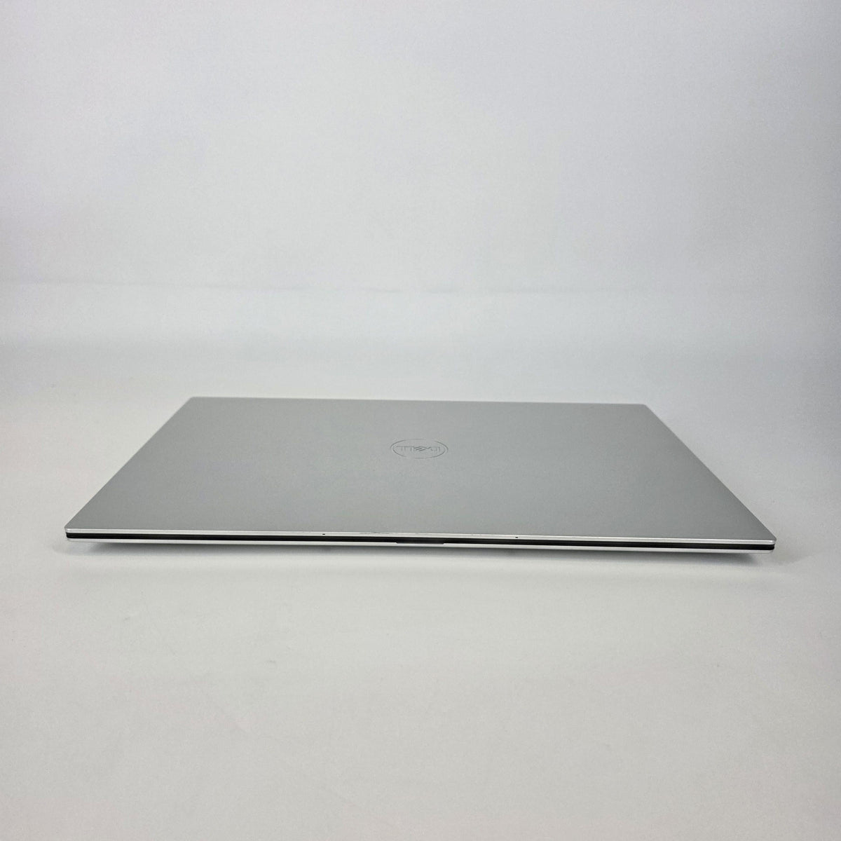 Dell XPS 17 9710 Silver 2.5 GHz Intel Core i9 11th Gen. 64GB RAM 1TB Solid State Drive NVIDIA GeForce RTX 3060 6 GB - Image 9