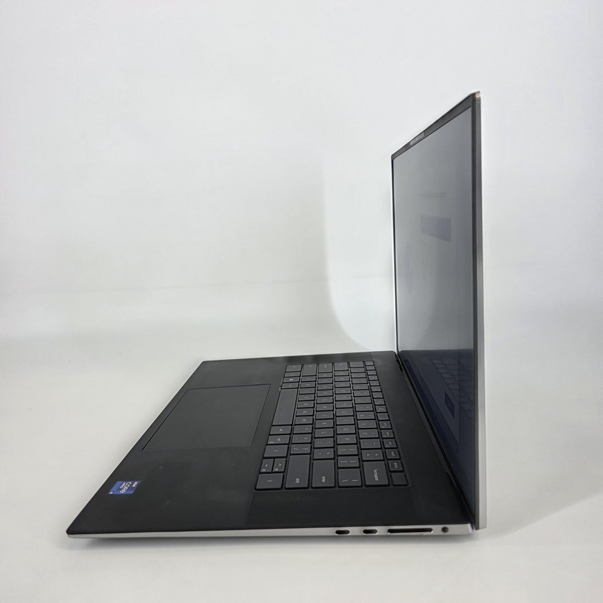 Dell Precision 5760 17 Gray 2.6 GHz Intel Core i9 11th Gen. 64GB RAM 2TB Solid State Drive NVIDIA RTX A3000 6 GB - Image 4