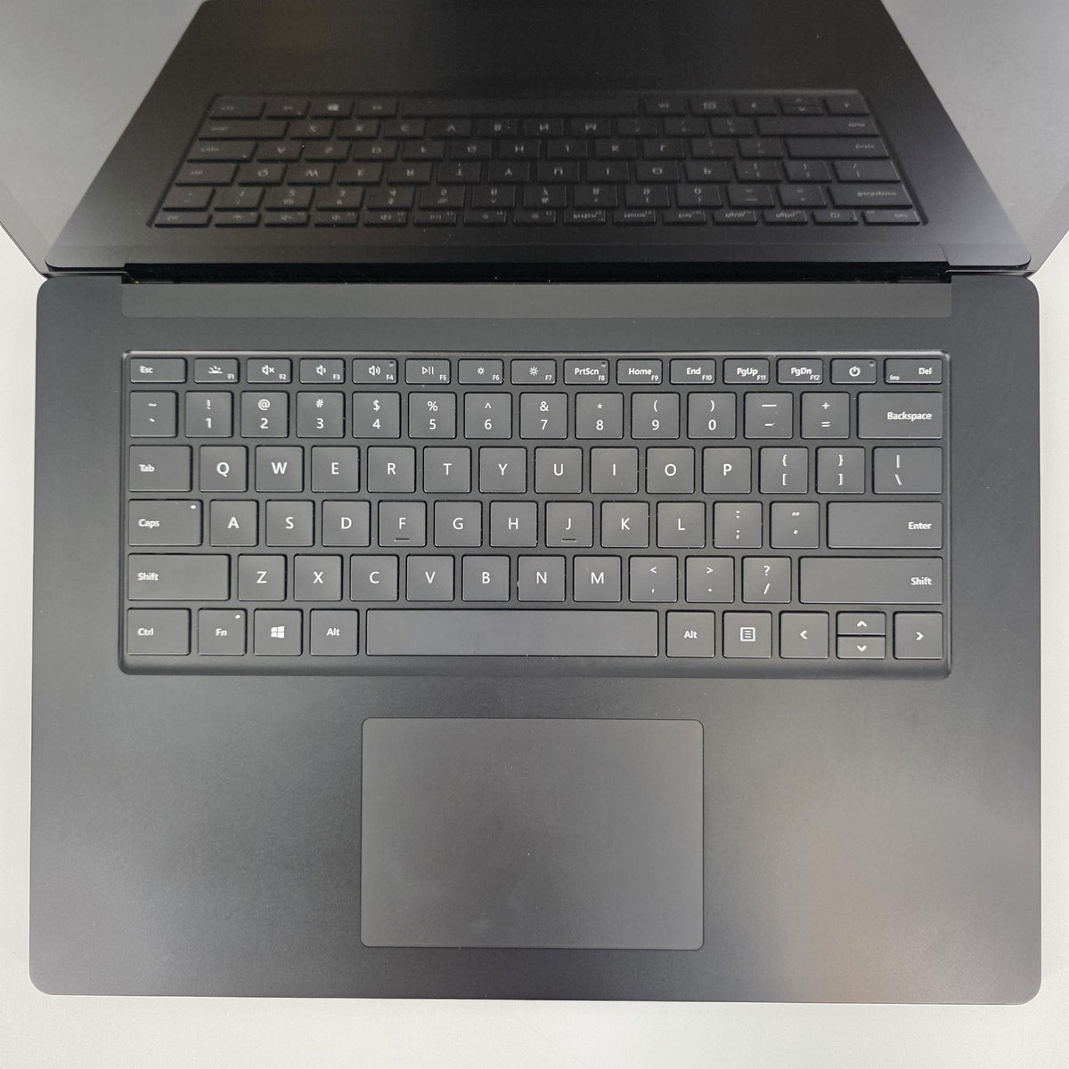 Microsoft Surface Laptop 4 15 Black 3.0 GHz Intel Core i7 11th Gen. 32GB RAM 1TB Solid State Drive - Image 2