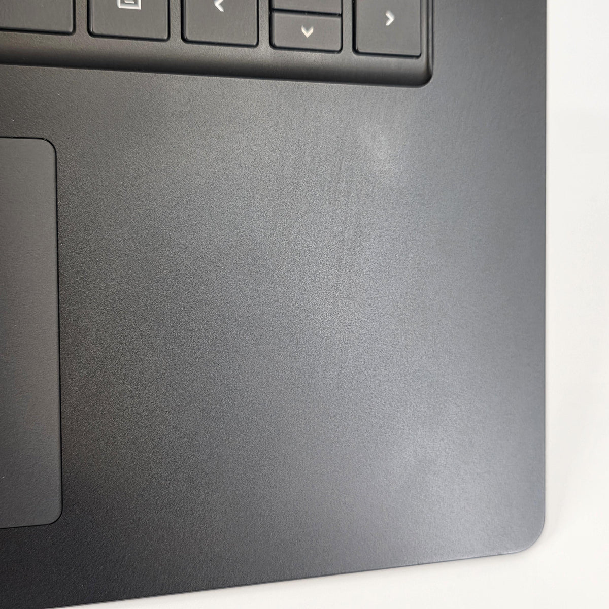 Microsoft Surface Laptop 4 15 Black 3.0 GHz Intel Core i7 11th Gen. 32GB RAM 1TB Solid State Drive - Image 19