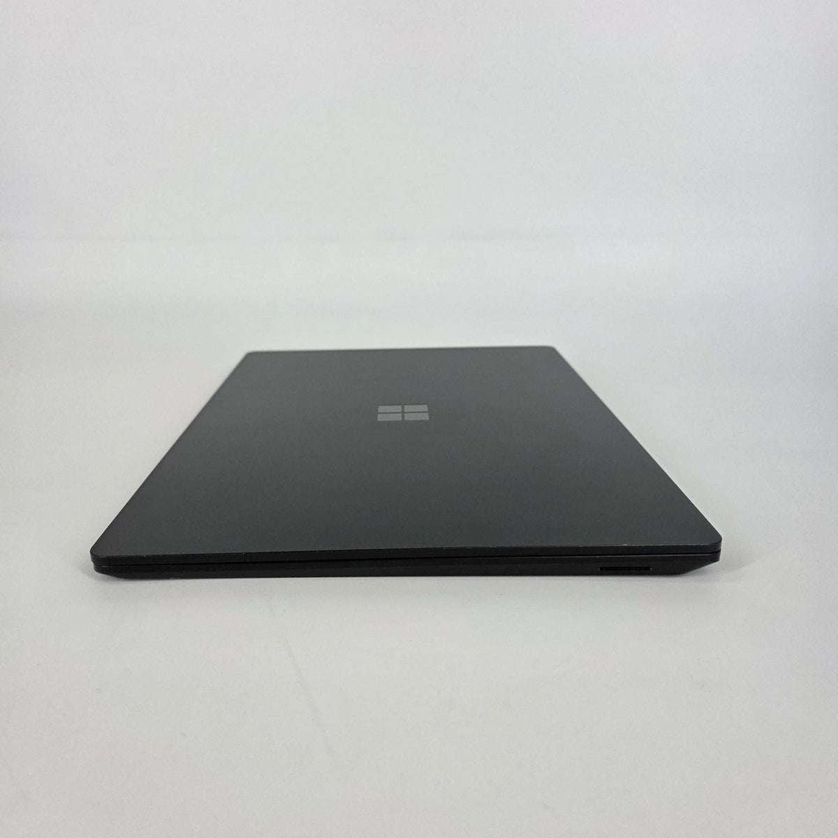 Microsoft Surface Laptop 4 15 Black 3.0 GHz Intel Core i7 11th Gen. 32GB RAM 1TB Solid State Drive - Image 8