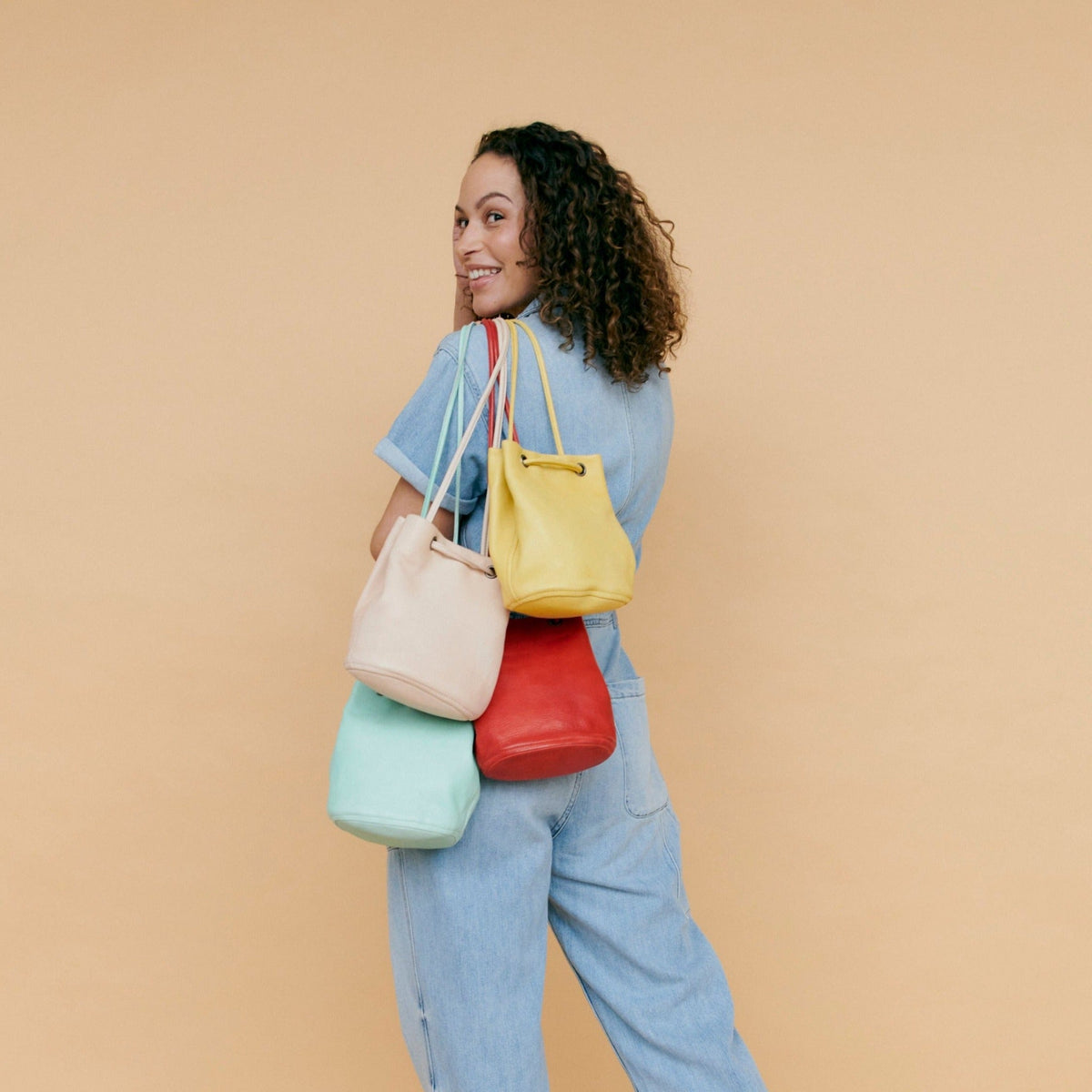 Cassidy Leather Crossbody Bag - Image 15