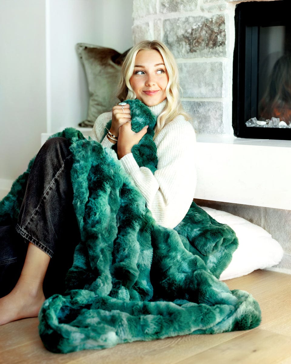 Premium Cloud Eucalyptus Blanket - Image 2