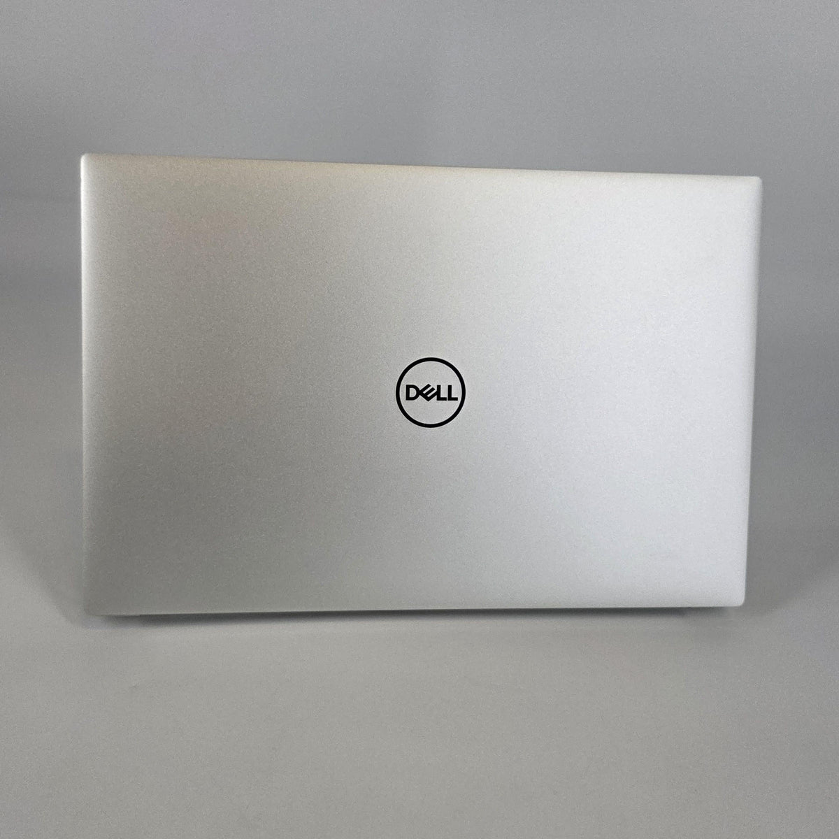 Dell XPS 15 9520 Silver 2.3 GHz Intel Core i7 12th Gen. 64GB RAM 1TB Solid State Drive NVIDIA GeForce RTX 3050 4 GB - Image 5