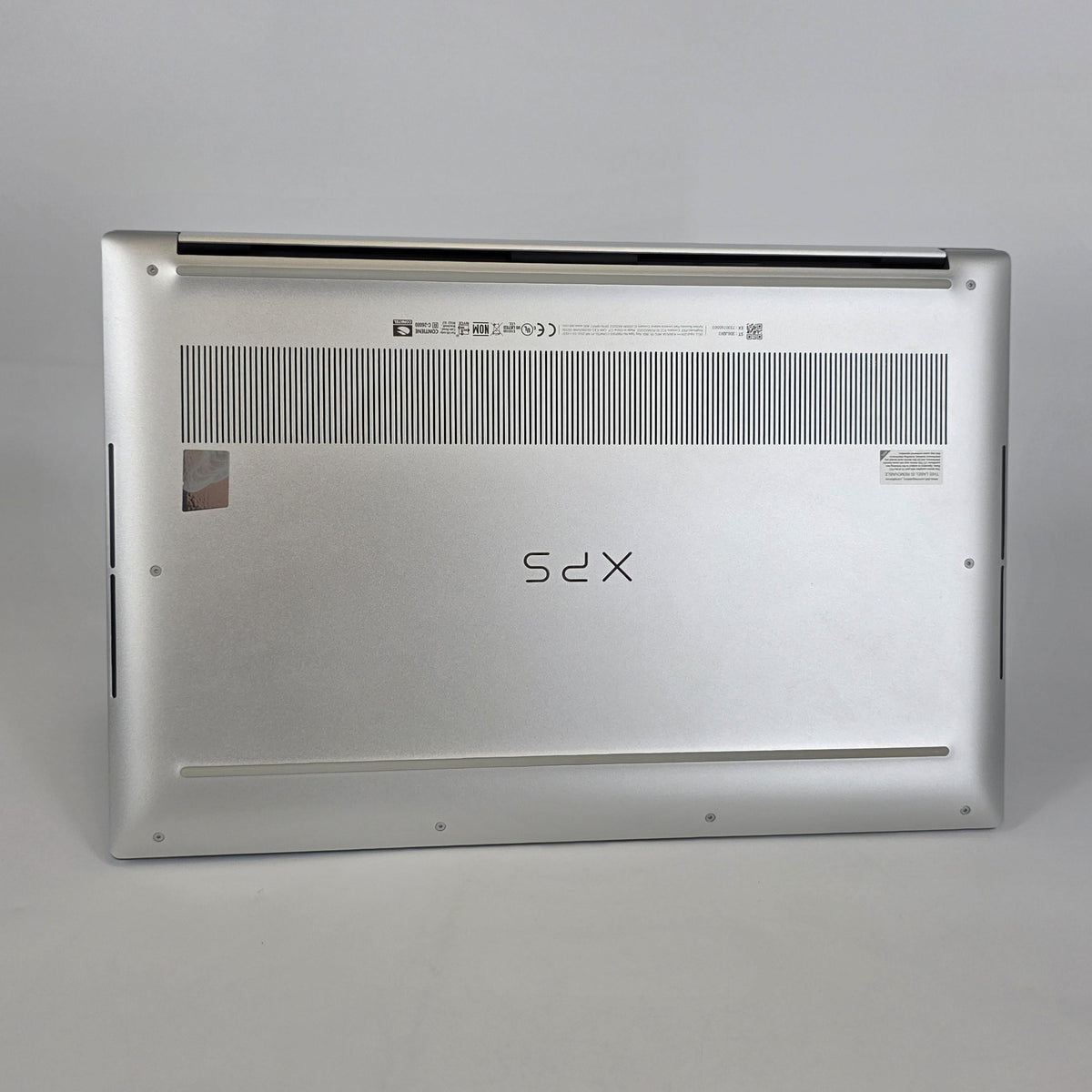 Dell XPS 15 9520 Silver 2.3 GHz Intel Core i7 12th Gen. 64GB RAM 1TB Solid State Drive NVIDIA GeForce RTX 3050 4 GB - Image 6