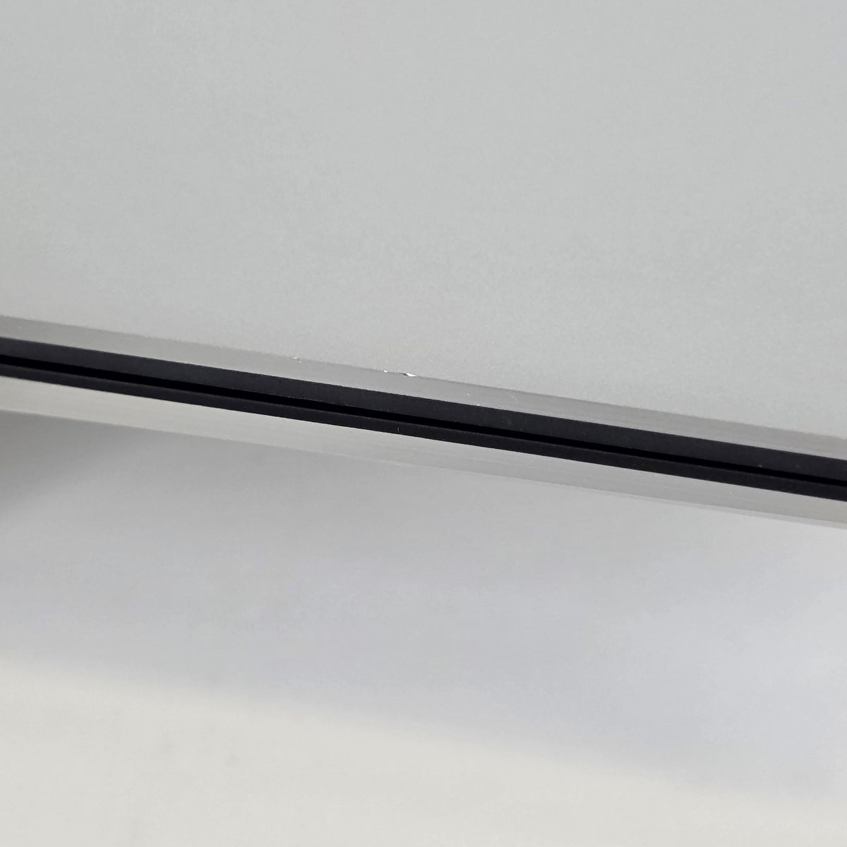 Dell XPS 15 9520 Silver 2.3 GHz Intel Core i7 12th Gen. 64GB RAM 1TB Solid State Drive NVIDIA GeForce RTX 3050 4 - Image 13