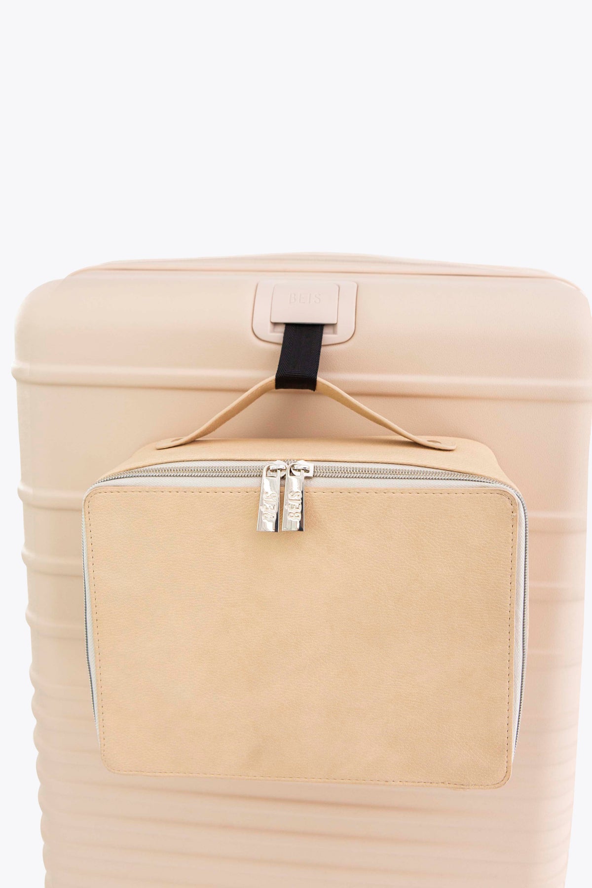 Resale The Medium Check-In Roller in Beige - Image 9