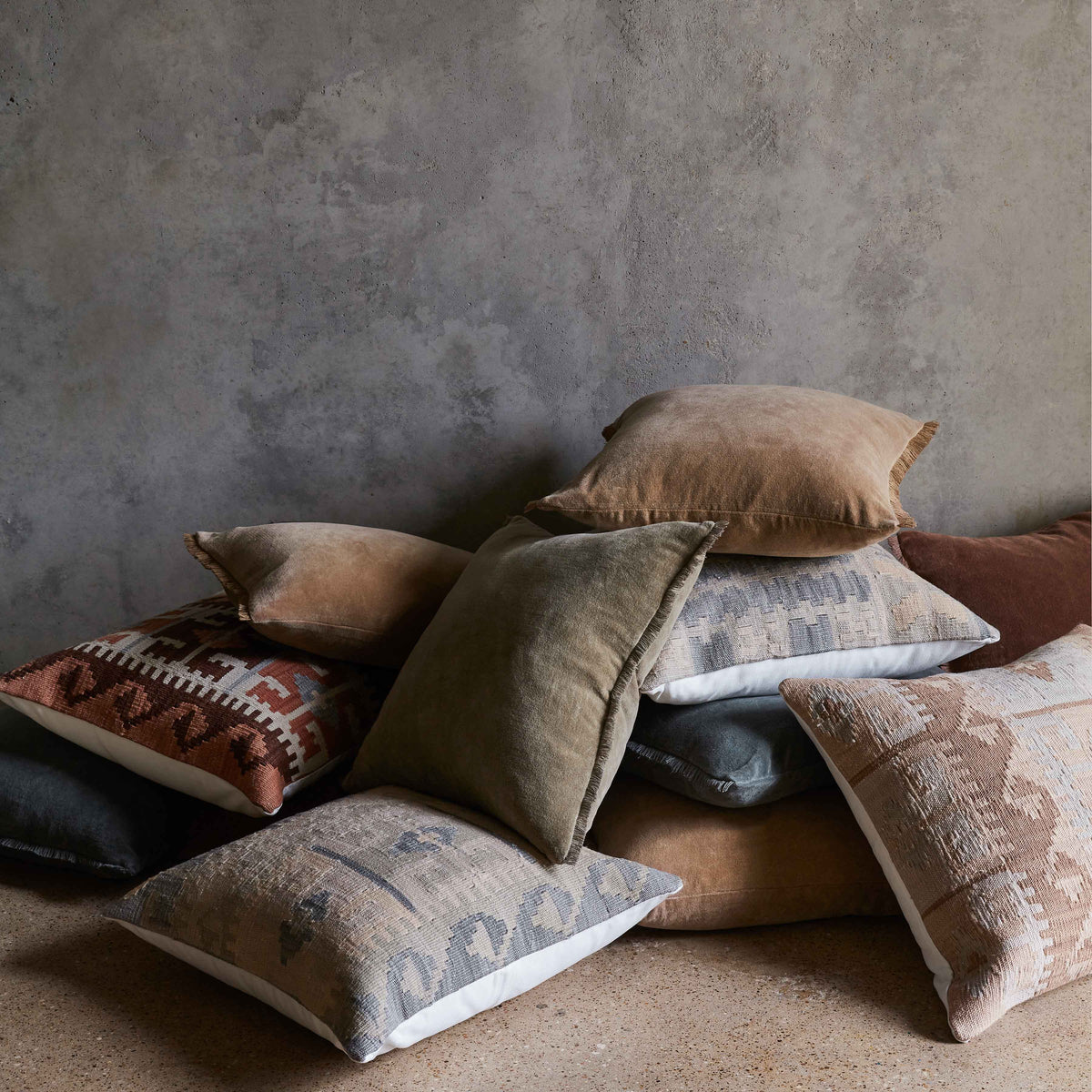 Adana Kilim Pillow - Image 11