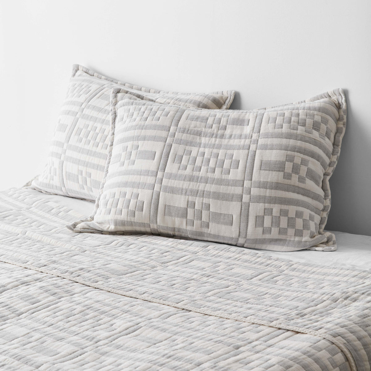Alegria Organic Cotton Quilted Bed Blanket - Stone Blue - Image 3