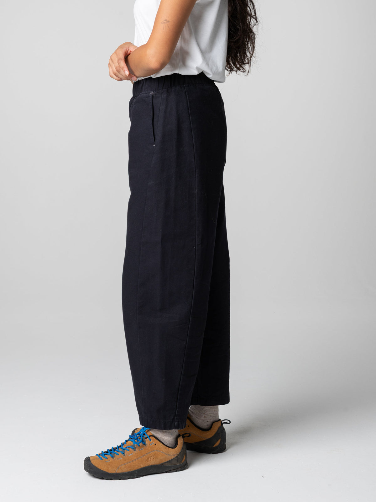 Women's Dona Barrel Trouser - Image 4