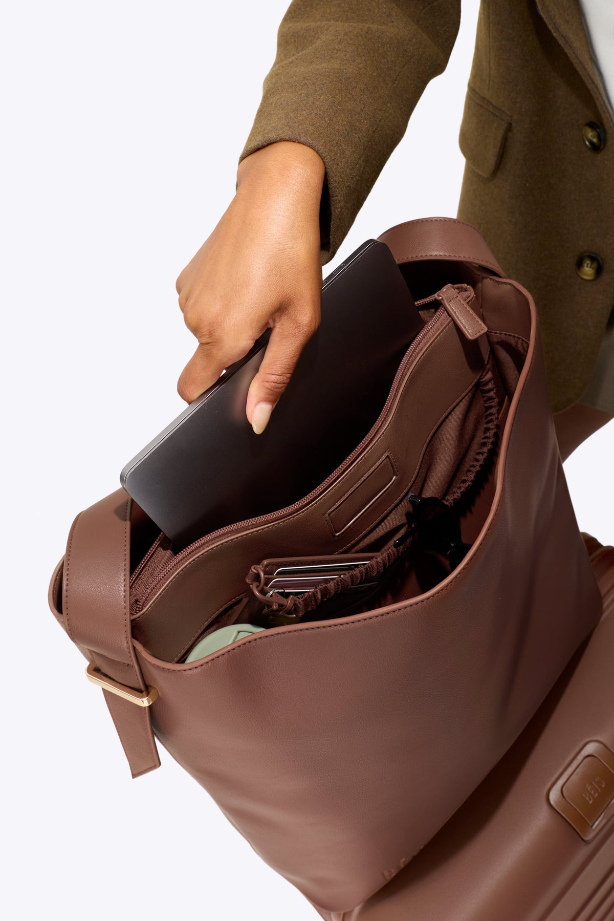 The Essential Tote in Maple - Image 4