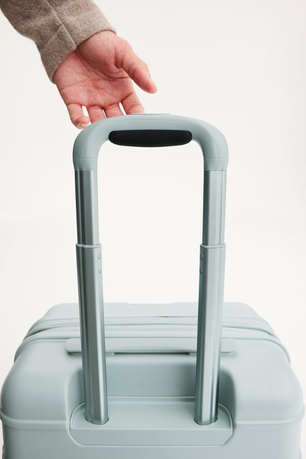 The Carry-On Roller in Slate - Image 9