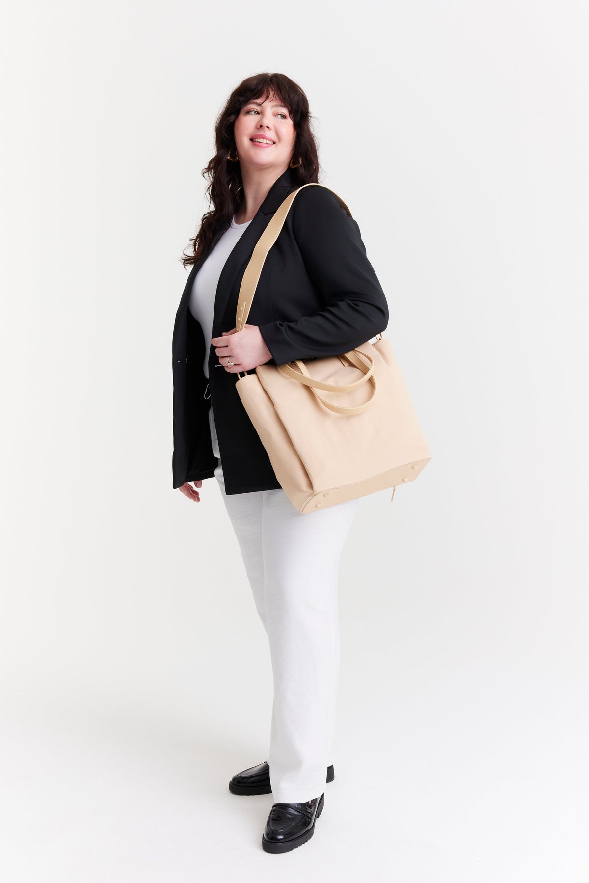 Resale The Commuter Tote in Beige - Image 5
