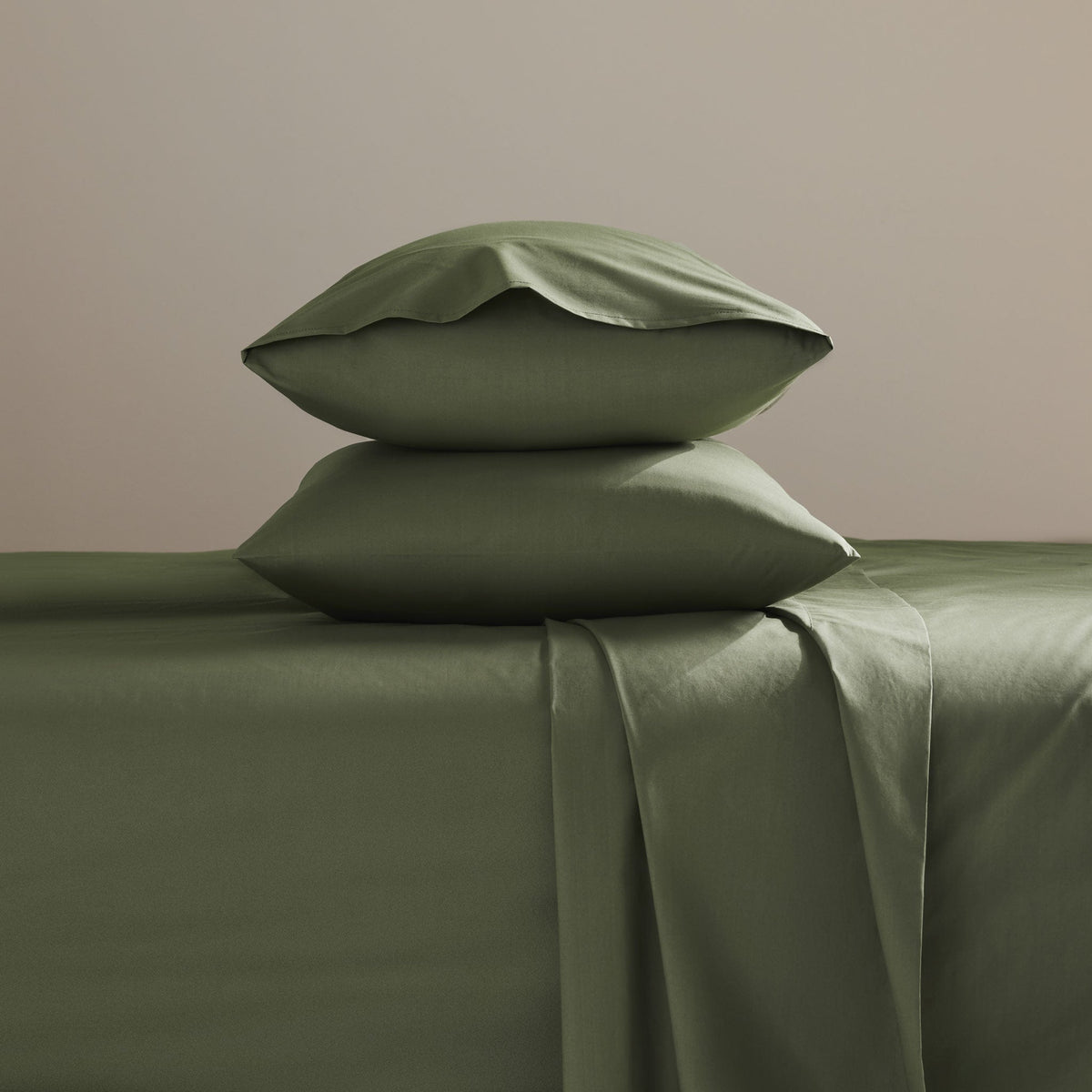 Classic Percale Bedding Move-In Bundle - Image 25