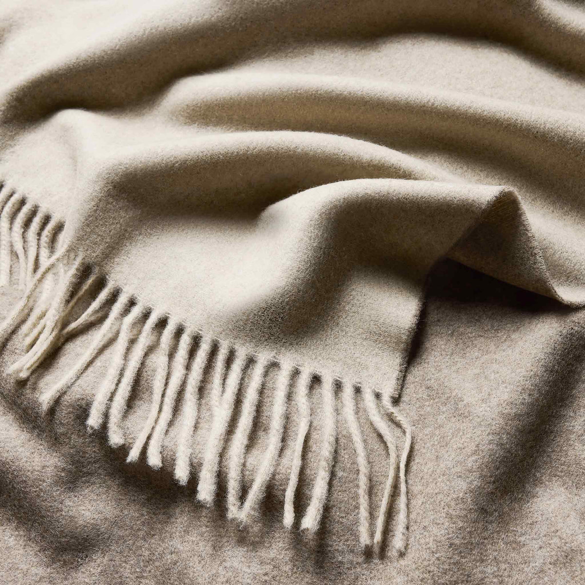 Two-Toned Lambswool Throw Blanket - Last Call - Image 17