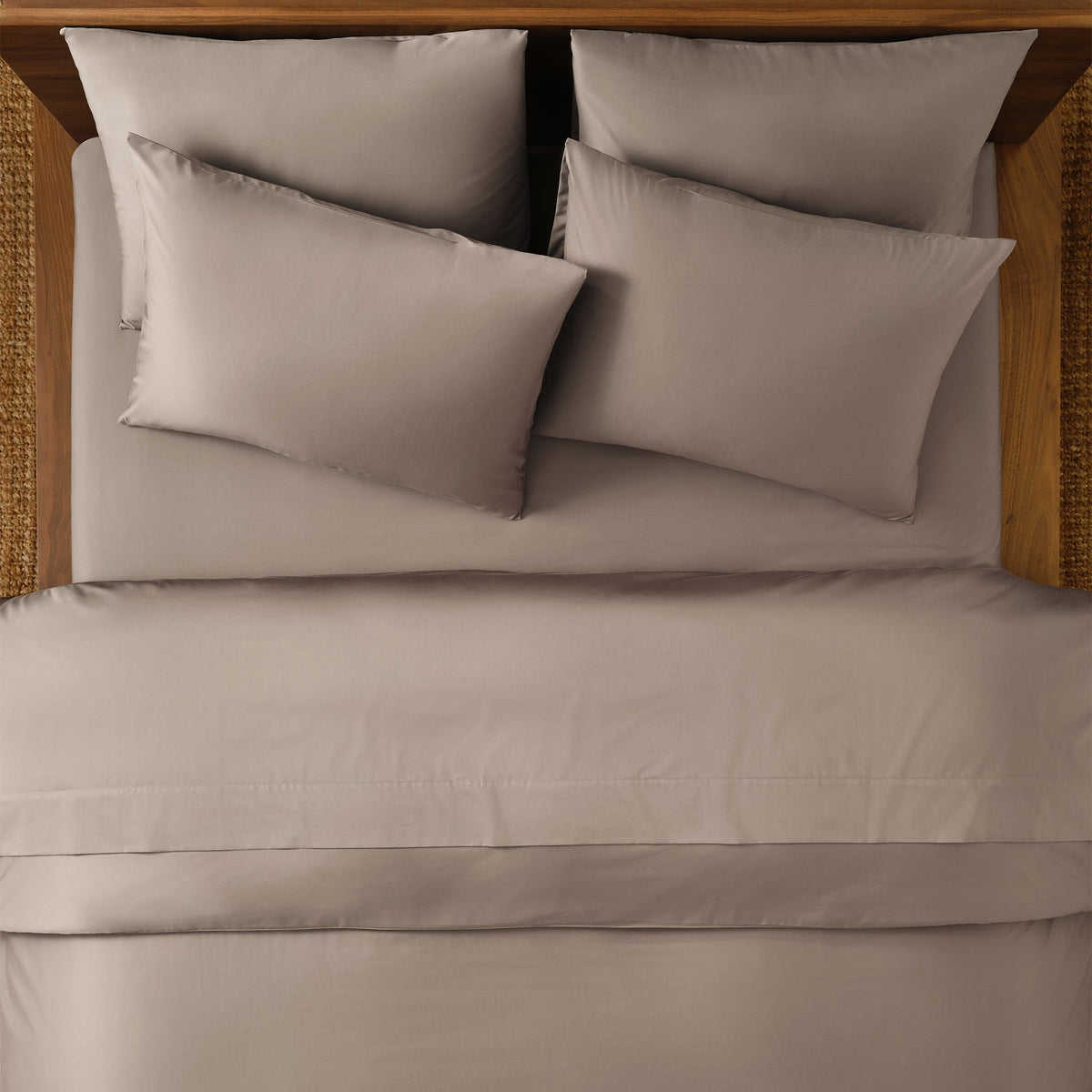 Luxe Sateen Fitted Sheet - Image 41