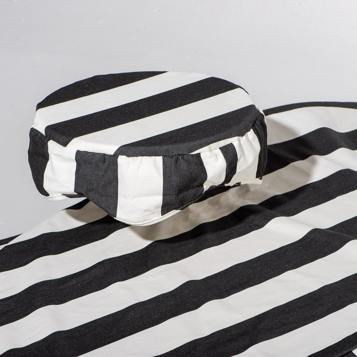 The Sun Lounger Cover - Image 2