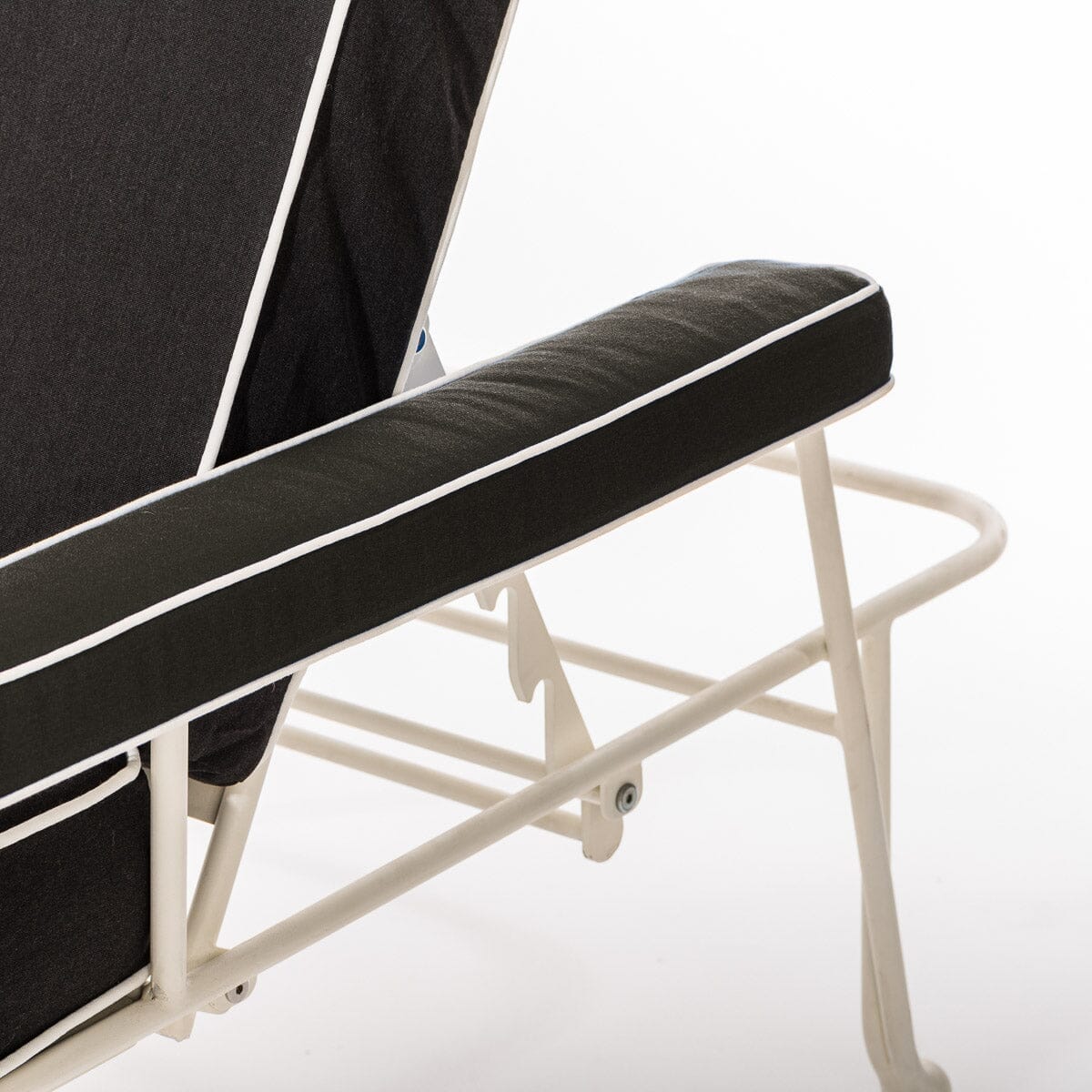 The Waterhouse Sun Lounger - Image 3