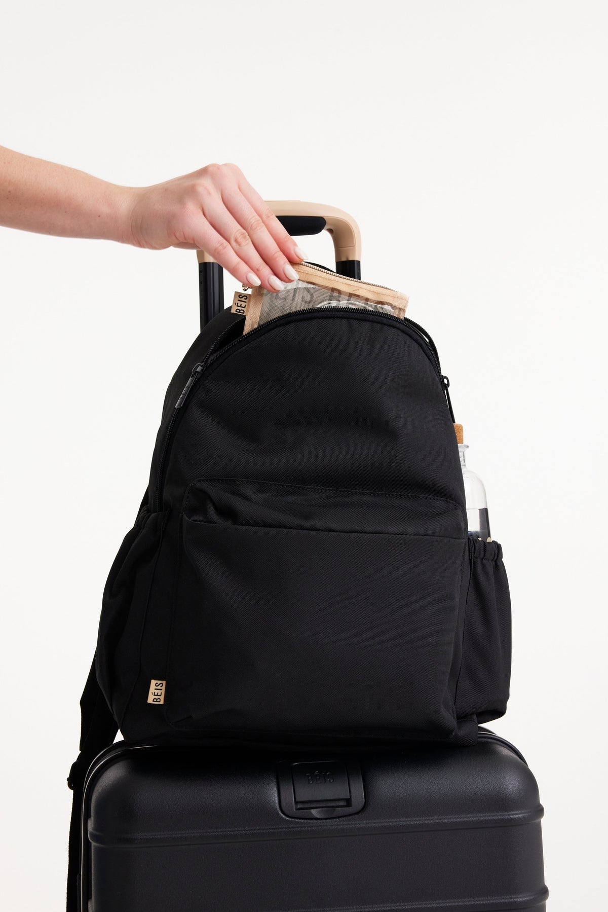 The BÉISics Backpack in Black - Image 8