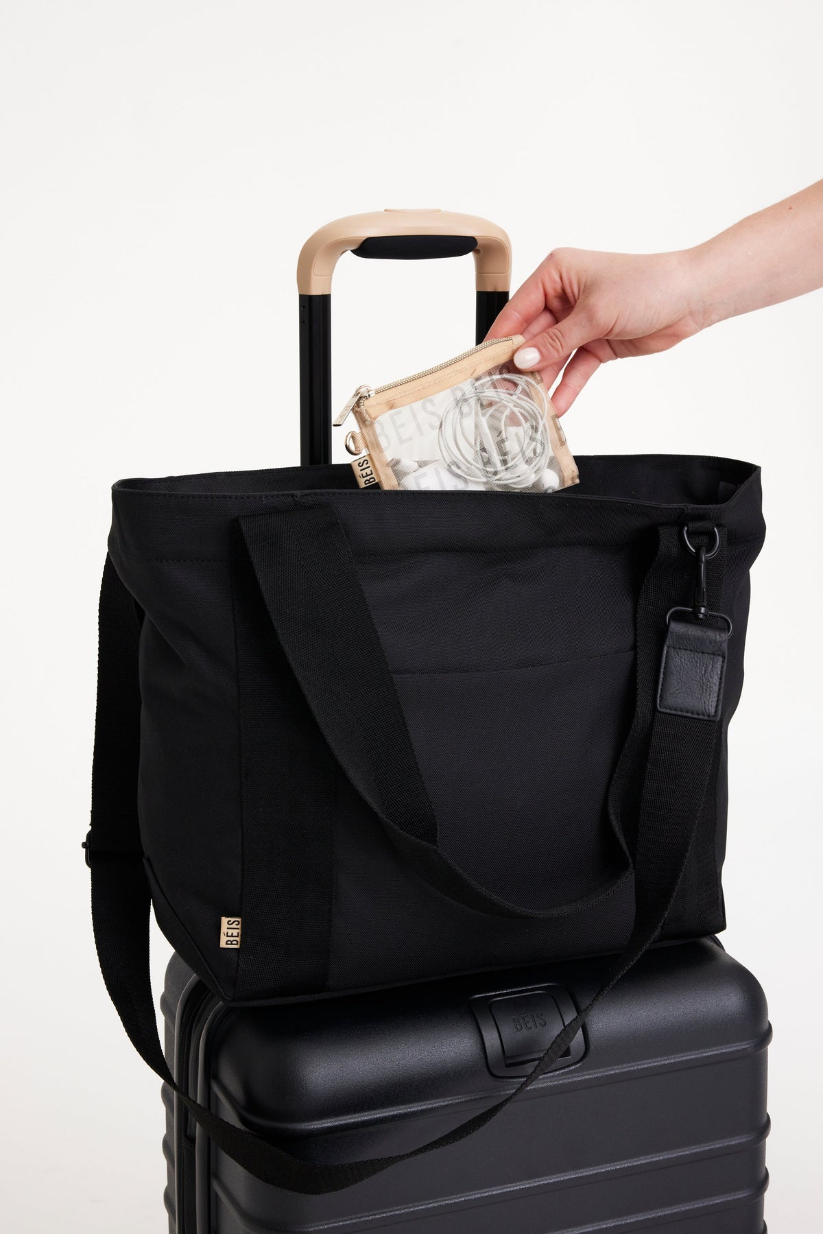 The BÉISics Tote in Black - Image 9