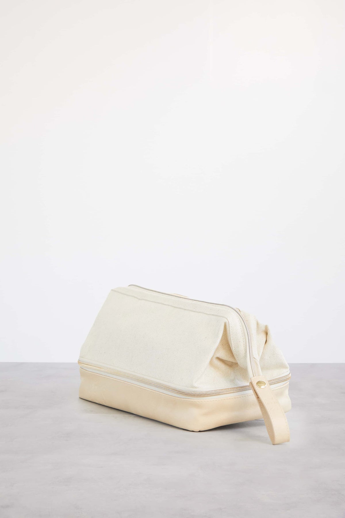 The Dopp Kit in Beige - Image 4